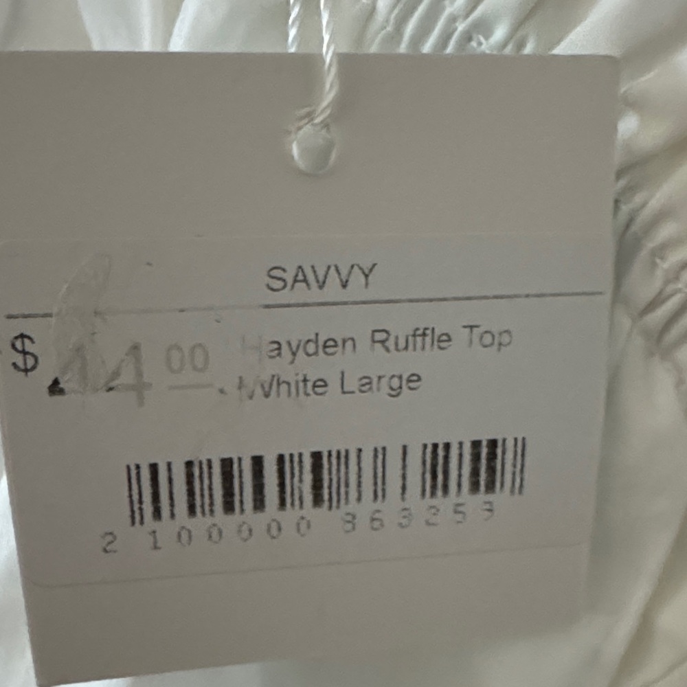 NWT🥰🥰Hayden White Ruffle Top - Picture 4 of 6